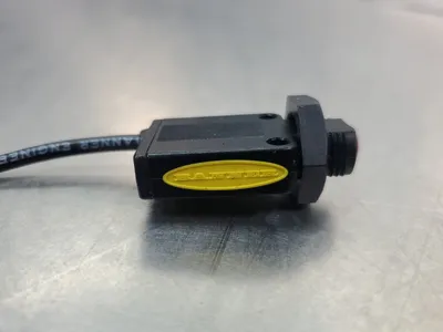 Banner Engineering QS12VP6CV10 Convergent Mini-Beam Sensor. 3E-26