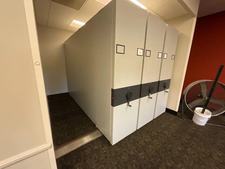 Used EleCompack _UNKNOWN_ General Storage Systems Wisconsin US | ISP Equipment Group #1318805