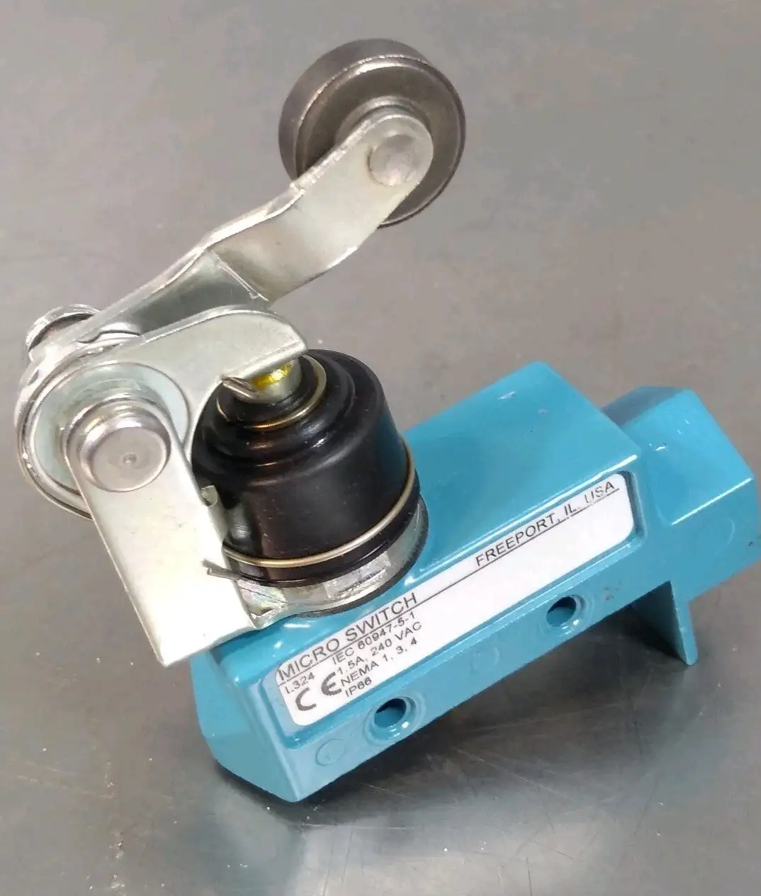 Honeywell BZE6-2RN2 Switch limit Loc4E21