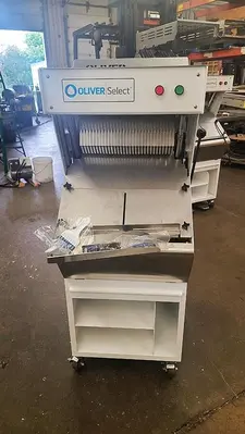 2022 OLIVER 747-N SELECT Bread Slicer | Harvest Equipment and Fabrication Inc (3)