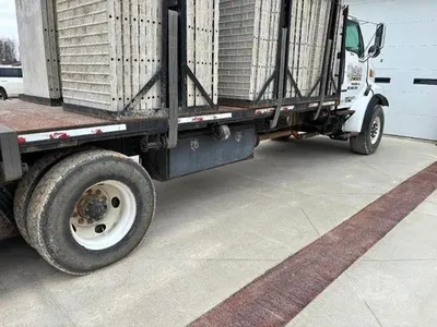 USED 2001 STERLING LT9513