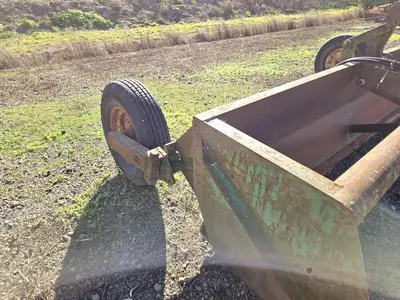 USED 1988 JOHN DEERE 12RL-05