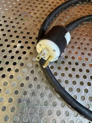Used TRI CLOVER PRRED3 ROTARY LOBE PUMP W/ 1 HP MOTOR, 1" SANITARY FITTING Rotary Pumps | Equipment Lab #486593
