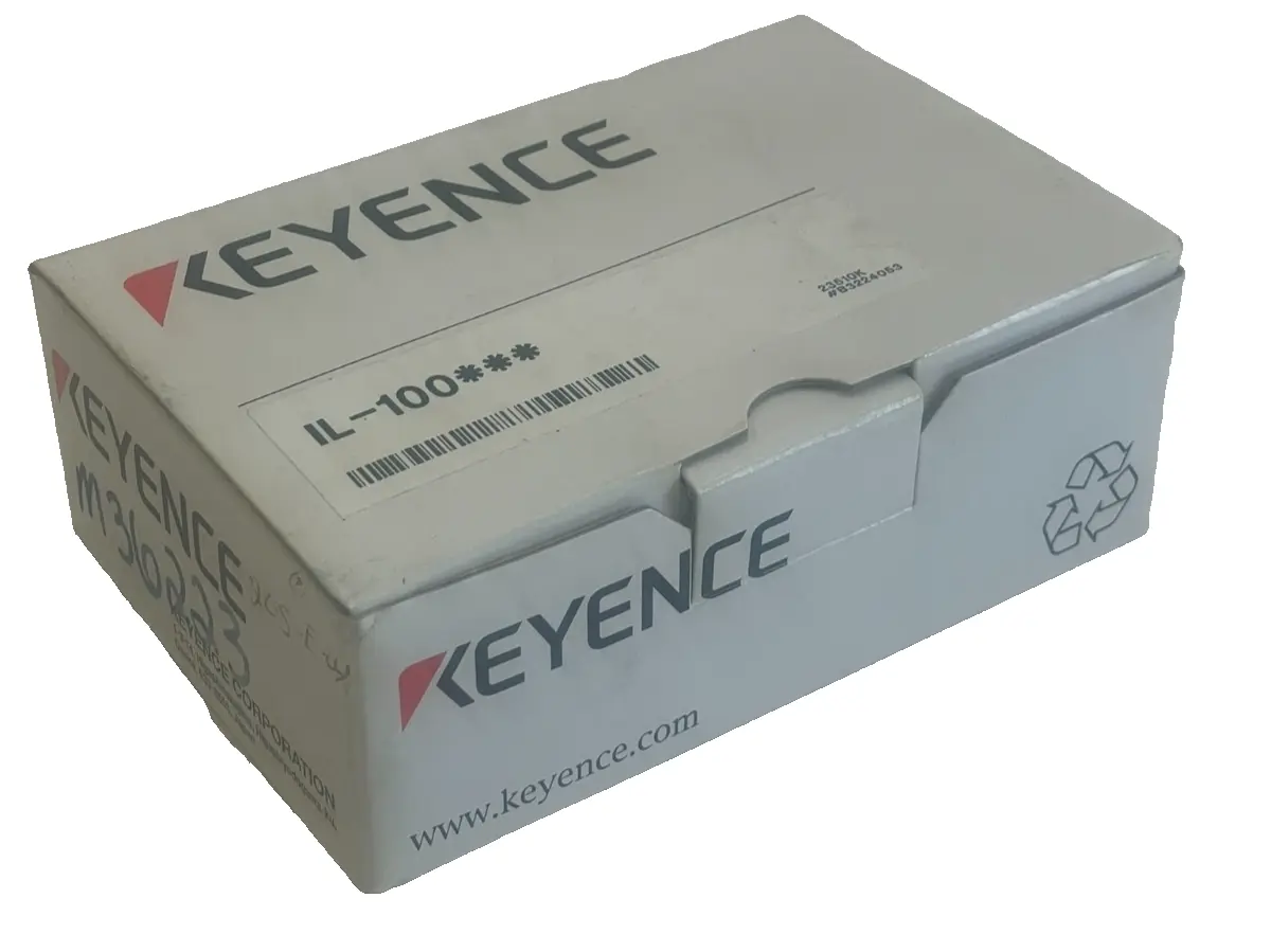 NEW KEYENCE IL-100 LASER SENSOR IL100
