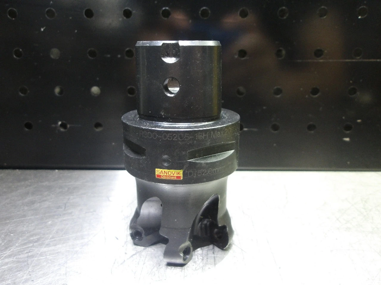 Sandvik CoroMill Capto C5 52mm Coolant Thru Facemill R300-052C5-16H (LOC2697A)