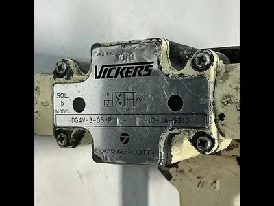 USED VICKERS DG4V-3-OB-P-L-T-10-JA-S310