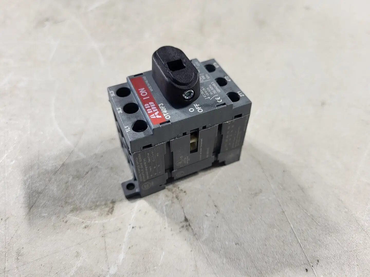 NEW ABB OT40F3