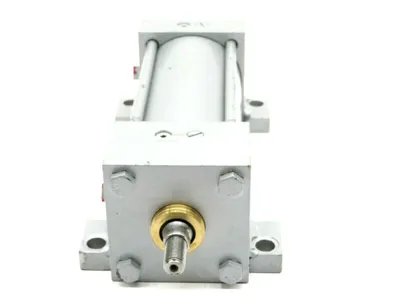 USED MILLWAUKEE A-42 CYLINDER BORE 2.5 STK 4 250 PSI MAX A42