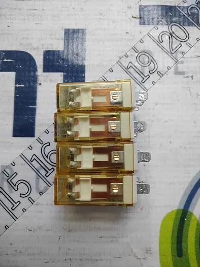 Used IDEC RH1B-U Relays & Switches | SMT Resource #488076