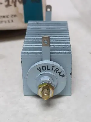 New | in-Stock RELIANCE ELECTRIC 600686-24WW Surge Protectors Ohio US | Surplus Asset Holdings #1247233