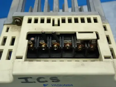 USED YASKAWA CIMRJ7AM40P7