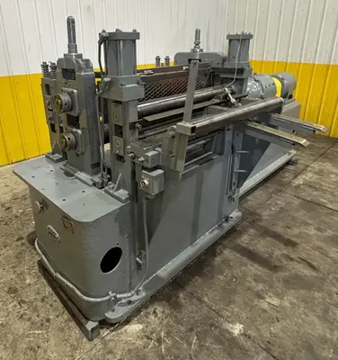 36”  YODER MODEL #M3 POWERED SLITTING HEAD w/ POWERED FEED & HOLD DOWN ROLLS : STOCK #22953