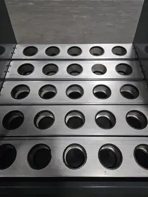 USED TOOL STAND 40 TAPER
