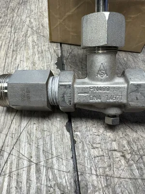 VEGA B83.CXDUSGNSZXAIDAX Electrical/PLC/Automation | ESS Industrial Equipment Sales (7)