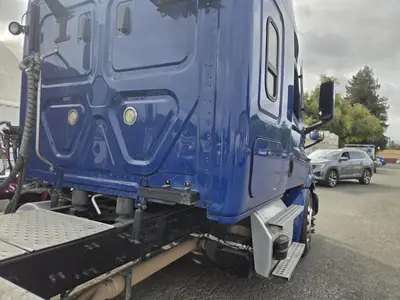 Used 2021 FREIGHTLINER CASCADIA 116 Conventional trucks California US | Ben Kaplan Equipment #1419795