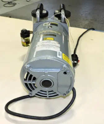 USED GAST LAB VACUUM PUMP 0523-U3-G582DX