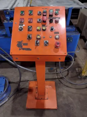 17 STAND X 4" X 48" B&K MODEL #2B-35 RAFTED ROLLFORMER: STOCK #18127