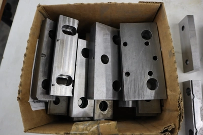 Used GENERIC GENERIC Jaws Minnesota US | Machinesused.com #1390014