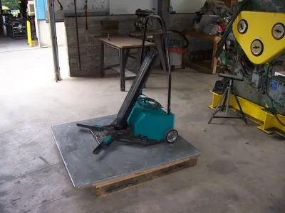 LOCKFORMER CORNER CADDY Corner Machine | THREE RIVERS MACHINERY (3)