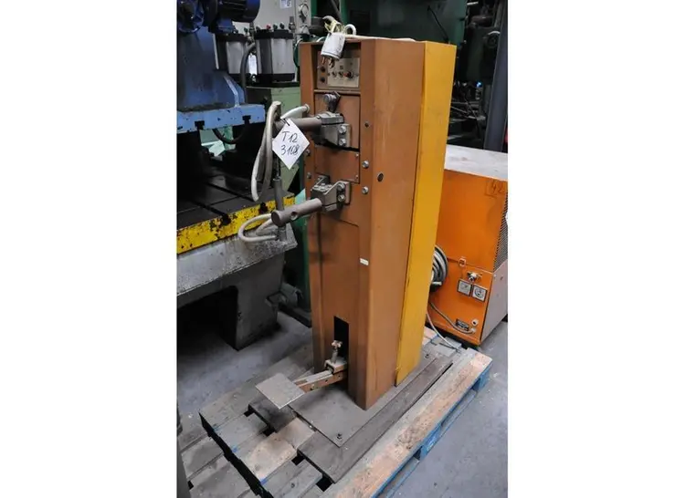 Used ARO 300 Seam Welders BE | Apt International N.V #362621