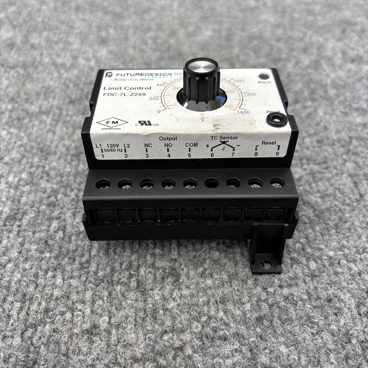 Used Future Design FDC-7L-Z259 Temperature Controls California US | Davliegogo LLC #1707503