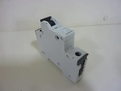 USED SIEMENS 5SY4102-7