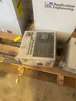 AEC ECU200-12-4-2 Temperature Controller | Perry Equipment (2)