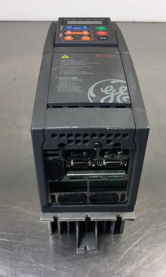 GE 6KAVI43001Y1B2 3.2A 480VAC 1.5HP Inverter Drive AV-300I 1E