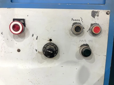 USED TETRAHEDRON TETRAHEDRON  PRESS