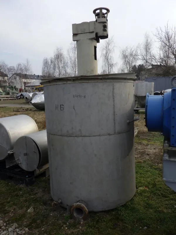 2600 L Used Vertical Stainless Steel Contact Parts Mixing Tank