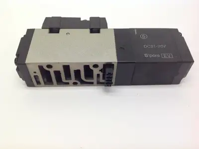 USED SMC SOLENOID VALVE 5 PORT 2 POSITION
