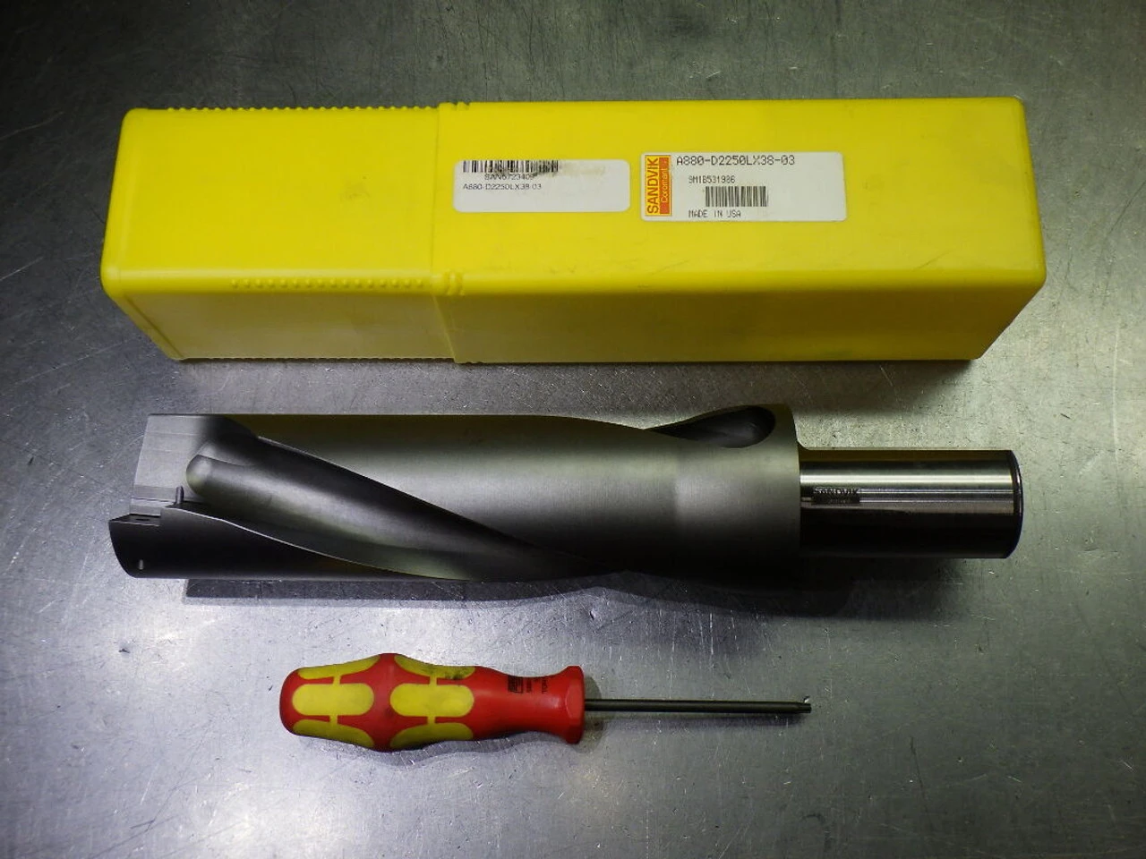 Sandvik 2.25" Coolant Thru Drill 1.5" Shank A880-D2250LX38-03 (LOC1276A)