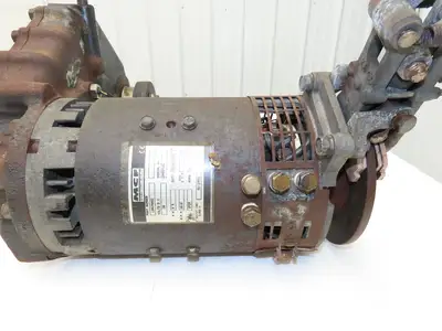 Caterpillar LNAJ4002 Forklift Left Front Drive Axle & Motor 8-Lug Off EP18KT