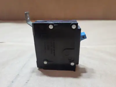 Used BRYANT BAB1015 Circuit Breakers British Columbia CA | Lenmark #1438709