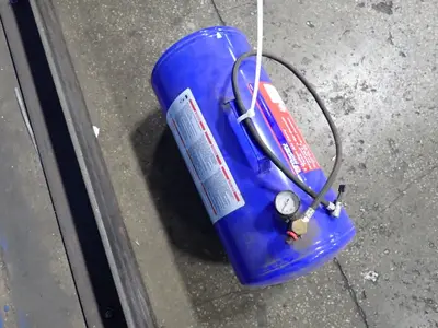 Campbell Hausfeld 7 Gal Air Tank