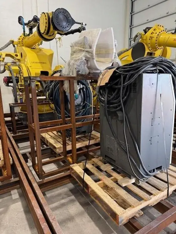 Used FANUC FANUC M-2000IA/900L Robots Michigan US | Aucto #1307372