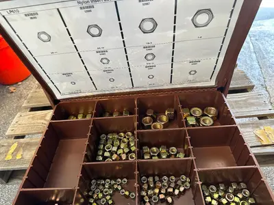 Used _UNKNOWN_ _UNKNOWN_ Tool Box Tennessee US | Myron Bowling Auctioneers Inc #1547712