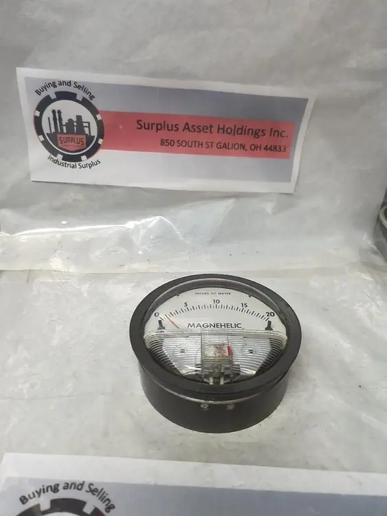 New | in-Stock MAGNEHELIC 2020C Lab Manometers Ohio US | Surplus Asset Holdings #1246614