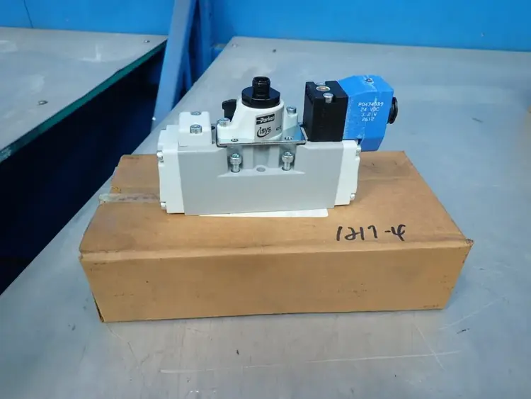 Used PARKER H1EWXBG2B9000GD Valves/Fittings | HGR 24 #732949
