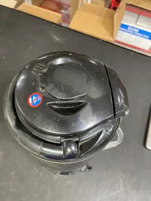 Used Bunn Used Bunn 42750.0001 ThermoFresh® 1.5 Gallon Digital TF Coffee Server Coffee Equipment Illinois US | Falcon Restaurant Supply #1376384