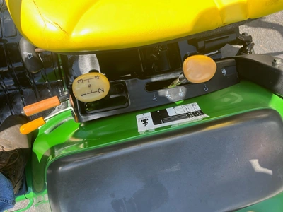 JOHN DEERE 3320 4X4  Tractor | County Equipment Company LLC (14)