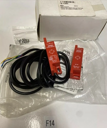 NEW Allen BRADLEY 440N-S32023