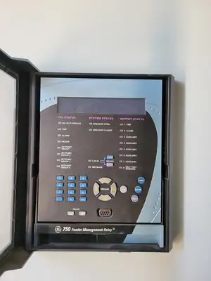 5kV Motor Control Center (MCC) Unit w/ (4) Breakers & (2) Load-Break Switches