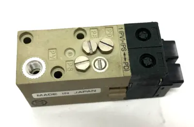 VJ114 | SMC  Dual Solenoid Valve Assembly - Used