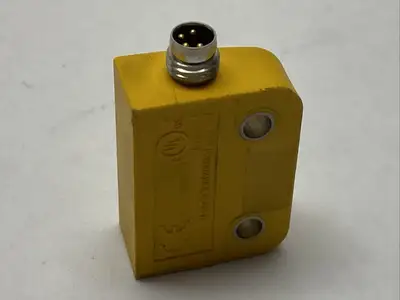 Used Pilz PSEN 1.1p-20,524120 Switch Parts Michigan US | Maverick Industrial Sales #1489917