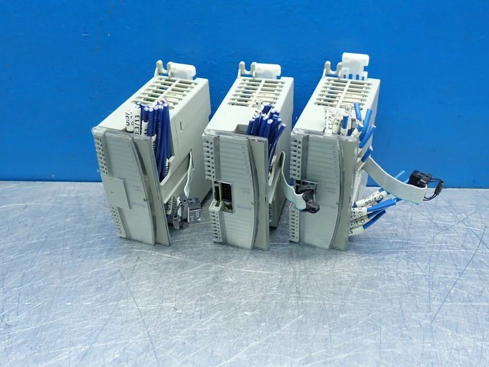 Used ALLEN BRADLEY 1762OW16 PLC Input & Output Ohio US | HGR 24 #872037