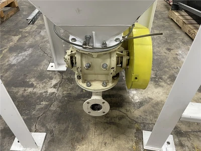26 CU. FT. Surge Bin With Rotary Air Lock