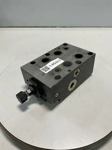 Used PARKER PPM6PA251N33XB5702 Valves/Fittings Michigan US | Ideal Machinery #1009231