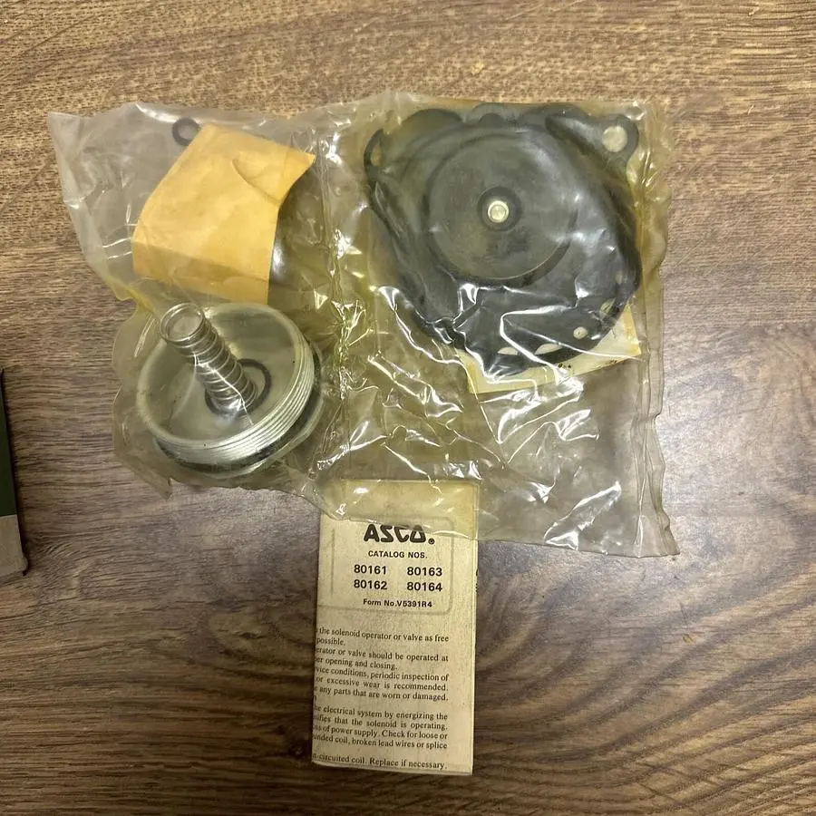 New | in-Stock ASCO 302-301 Solenoid Valves Ohio US | Surplus Asset Holdings #1225998