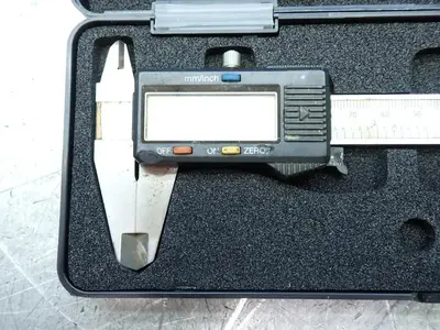 Used _UNKNOWN_ _UNKNOWN_ Digital Calipers Ohio US | HGR 24 #941868